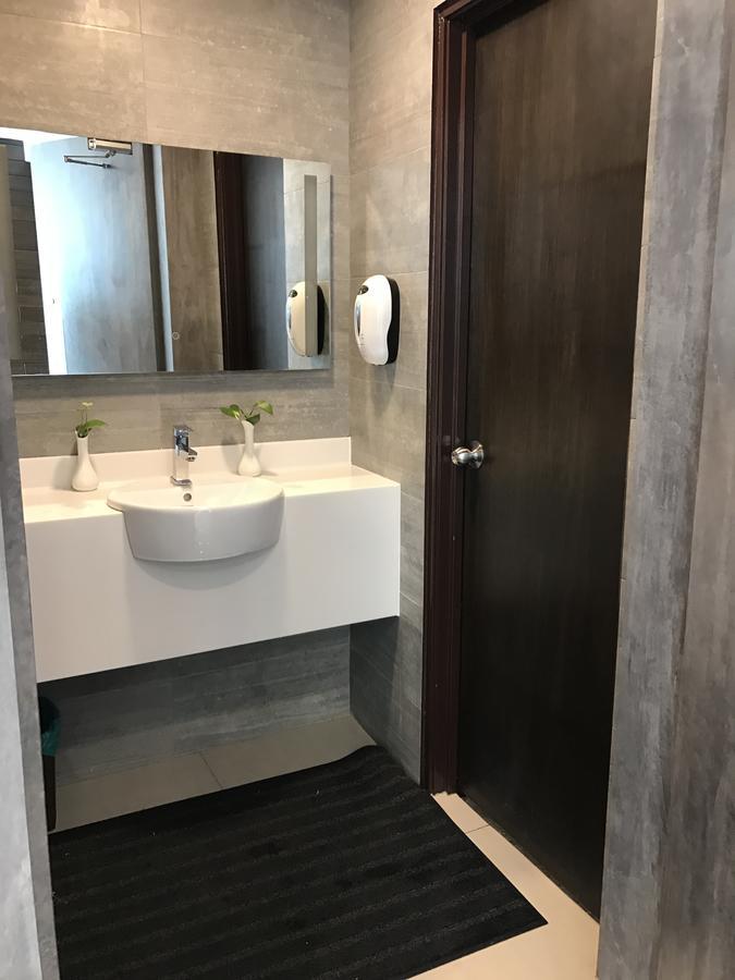 Zen Boutique Hotel Ulu Tiram Extérieur photo