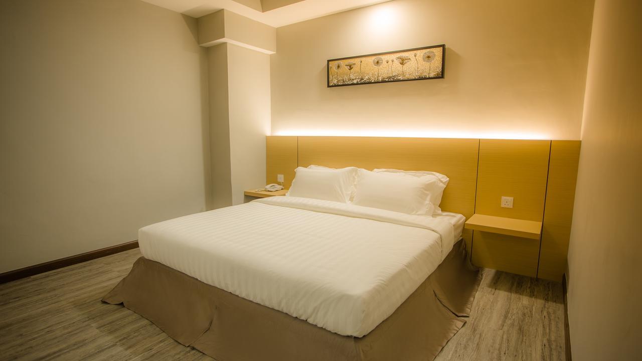 Zen Boutique Hotel Ulu Tiram Extérieur photo